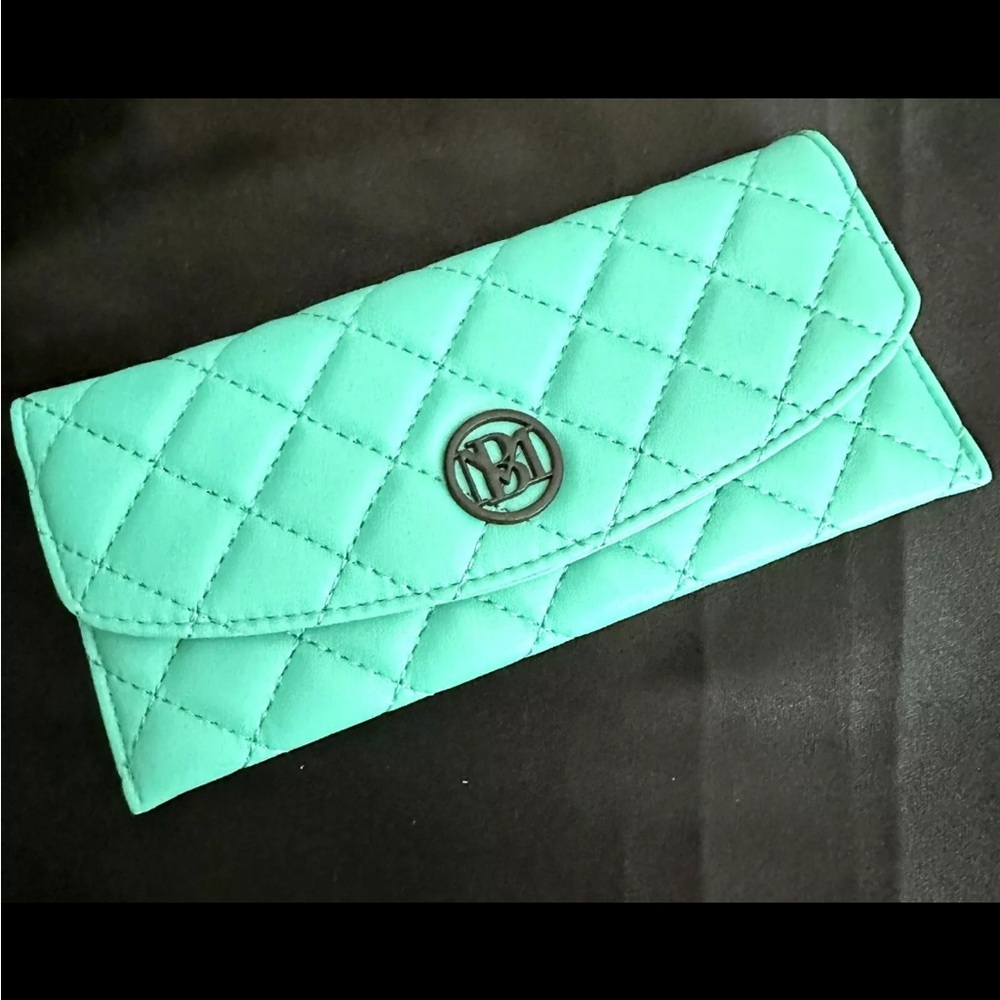🖤Badgley Mischka Mint Green DIAMOND QUILTING COVER Long Wallet | NEW/NWT!! 🖤 - Picture 3 of 8